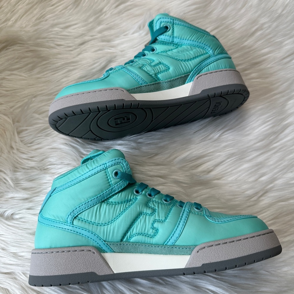 Fendi Match
Turquoise nylon high-tops - Picture 9 of 11